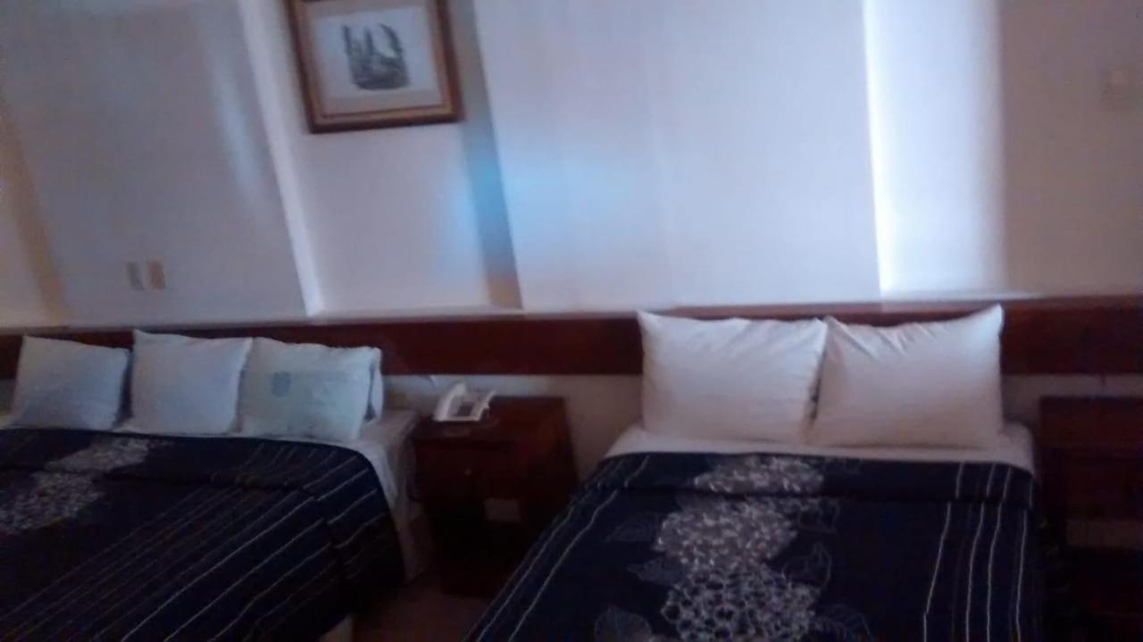 Hotel Posada Del Sol Apatzingán de la Constitución Екстериор снимка