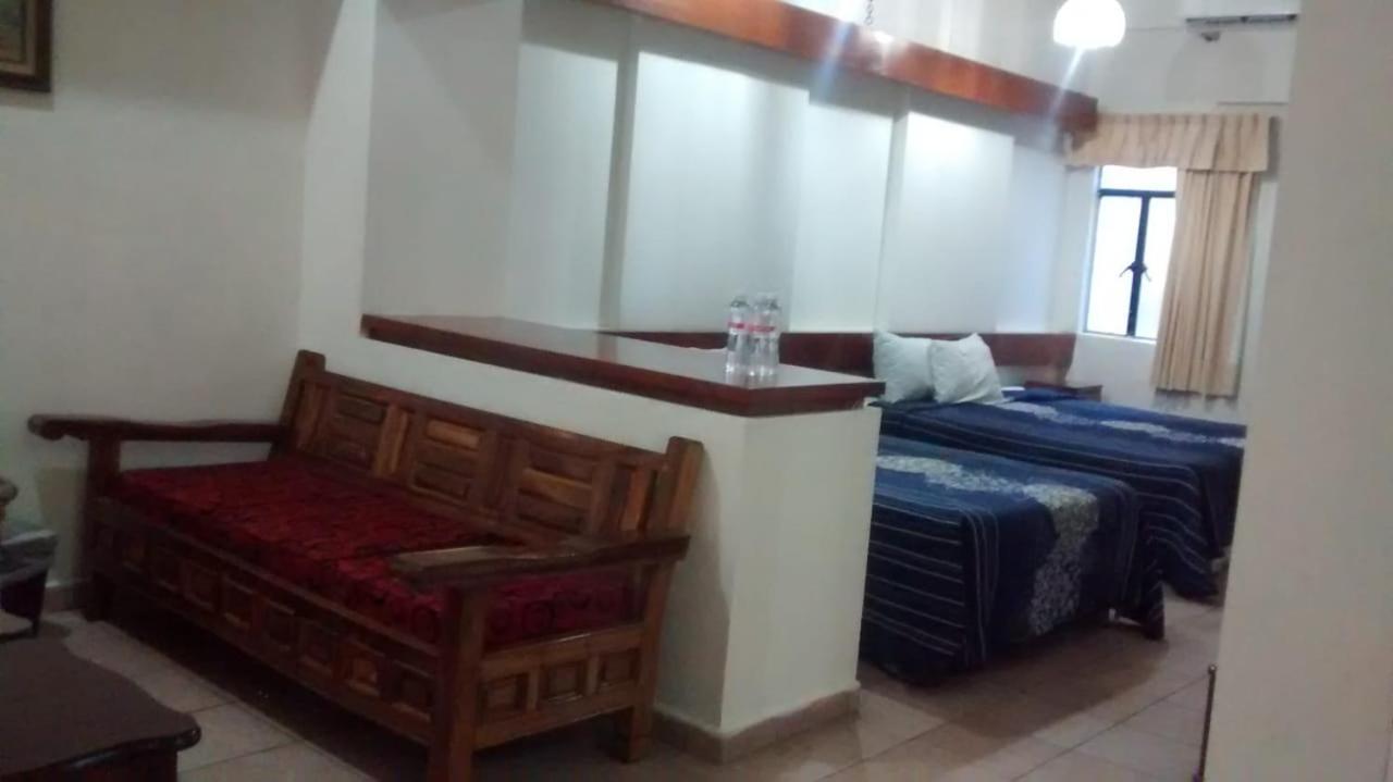 Hotel Posada Del Sol Apatzingán de la Constitución Екстериор снимка