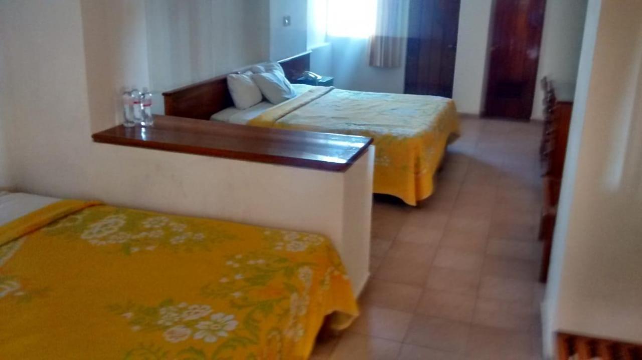Hotel Posada Del Sol Apatzingán de la Constitución Екстериор снимка