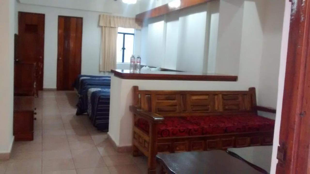 Hotel Posada Del Sol Apatzingán de la Constitución Екстериор снимка